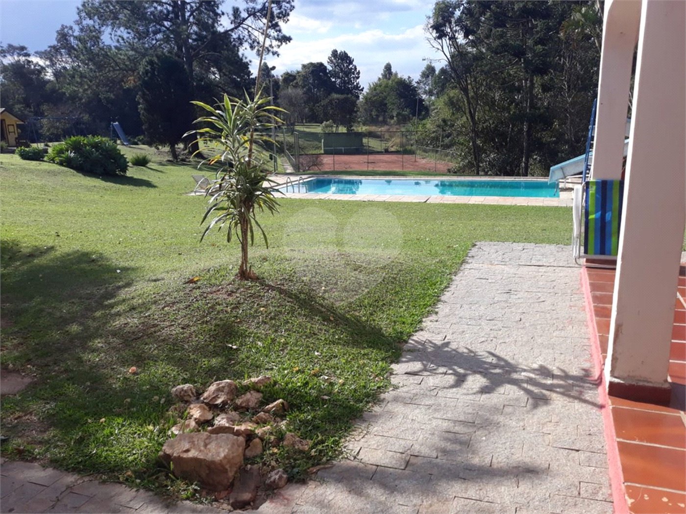 Sítio à venda com 5 quartos, sendo 3 suítes,  em Planalto Verde, São Roque, SP