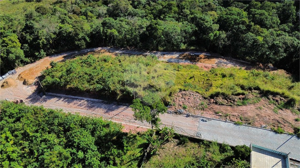 Terreno à venda no condomínio Bosque da Represa, Nazaré Paulista - SP