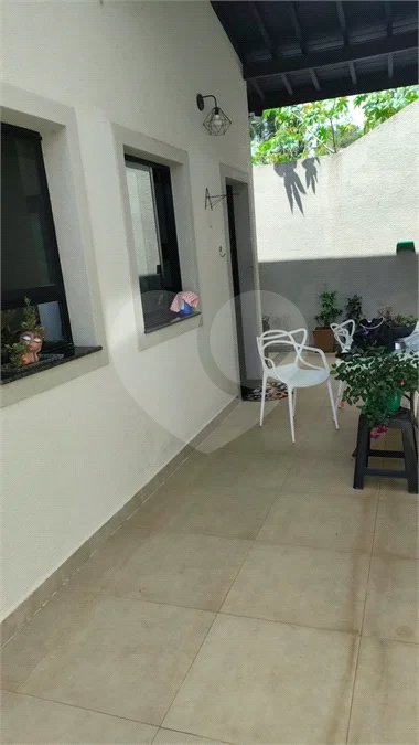 Excelente sobrado em condomínio fechado em Atibaia