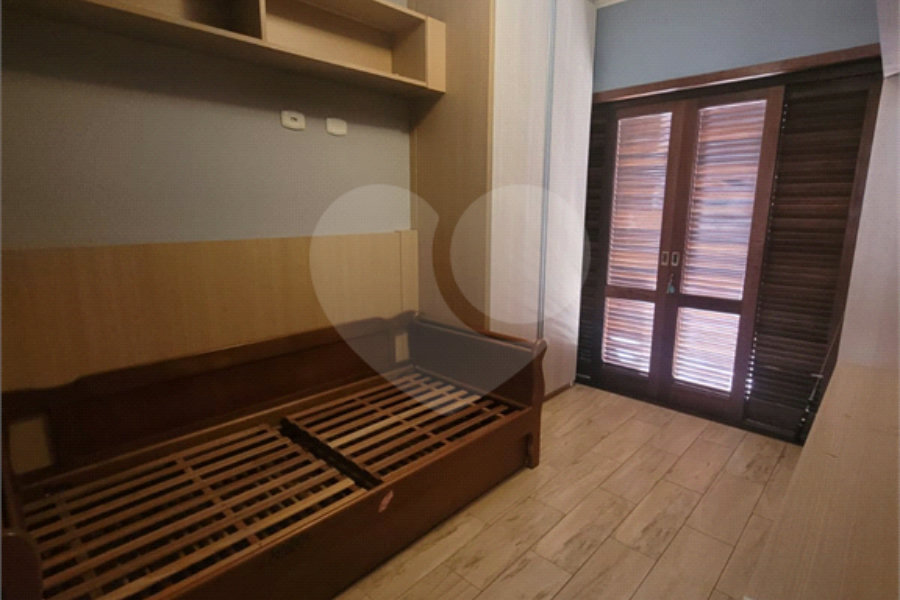 Casa para alugar com 5 quartos, sendo 2 suítes,  no condomínio Alpes de Caieiras, Caieiras - SP