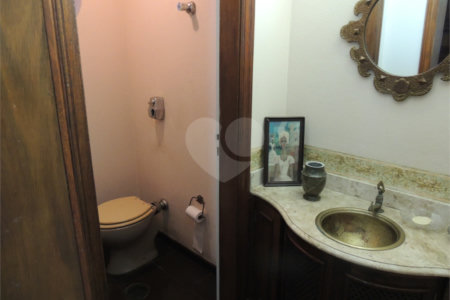 Casa Térrea à venda com 3 quartos, sendo 2 suítes,  em Vila Monumento, São Paulo, SP