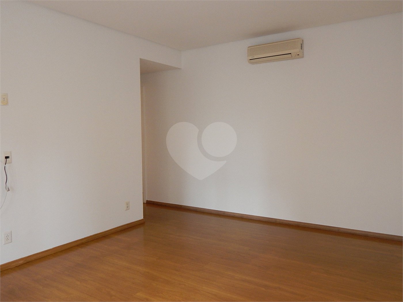 Apartamento à venda com 4 suítes em Moema, São Paulo, SP