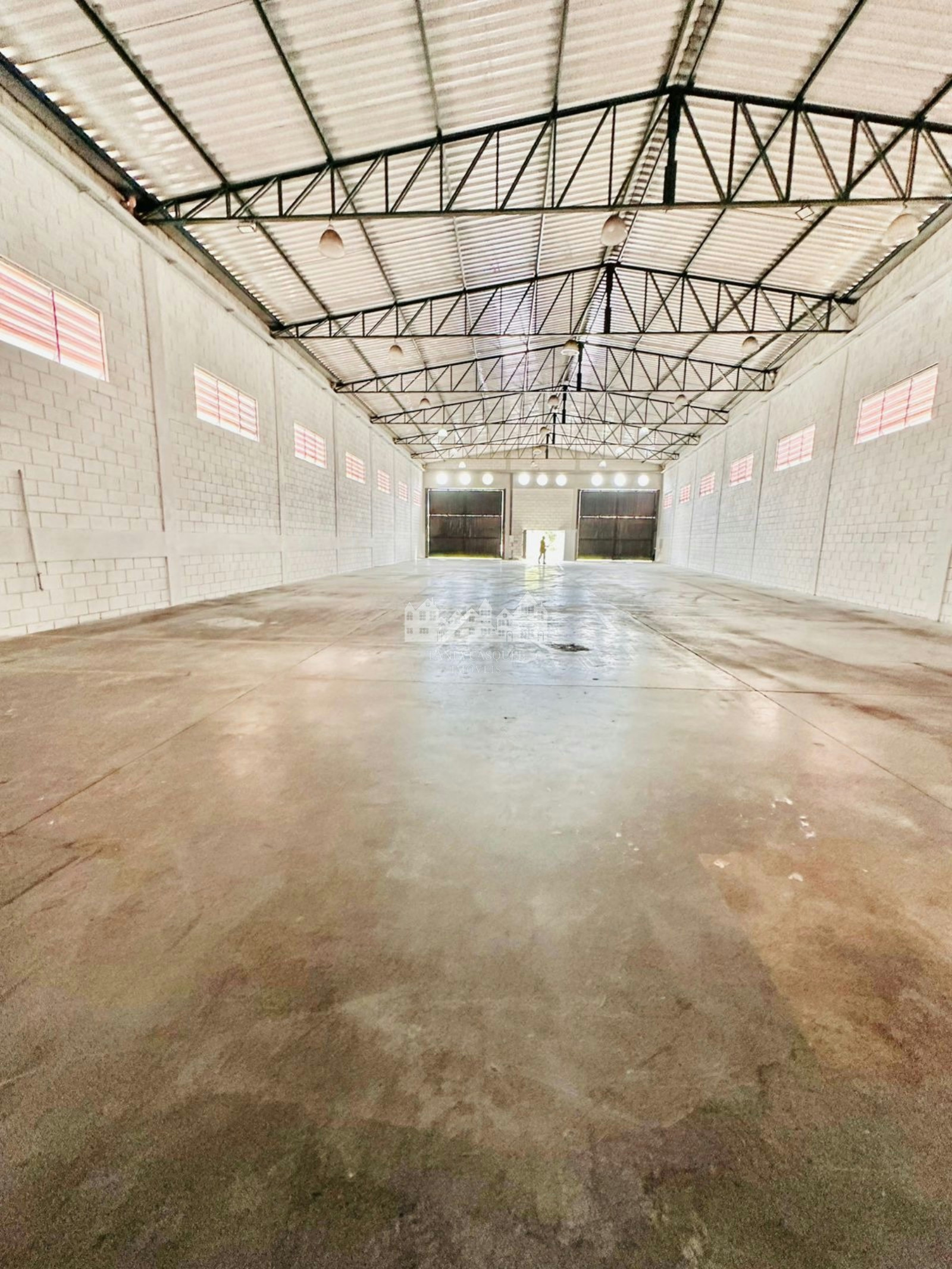 Depósito-Galpão, 750 m² - Foto 2