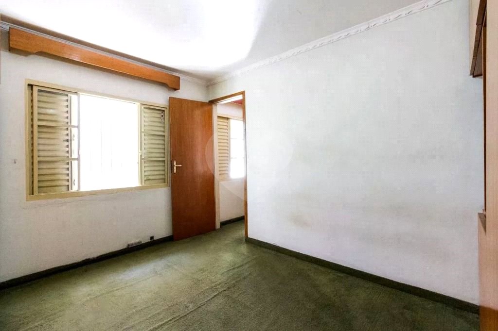 Sobrado à venda com 3 quartos em Vila Carrão, São Paulo, SP