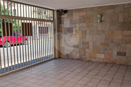 Casa à venda ou para alugar com 3 quartos, sendo 1 suíte, no condomínio Maison, São Paulo - SP