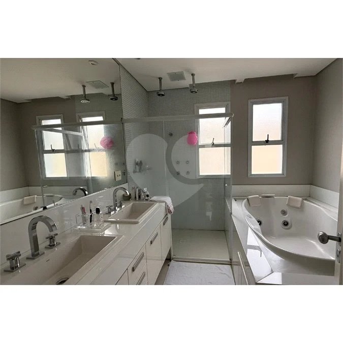 Casa à venda com 4 suítes no condomínio Vilas das Paineiras, São Paulo - SP