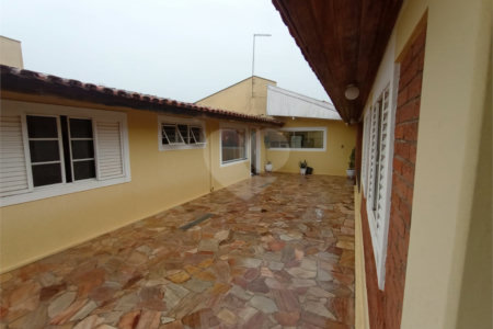 Casa à venda com 4 quartos, sendo 3 suítes,  no Centro, Itapetininga, SP