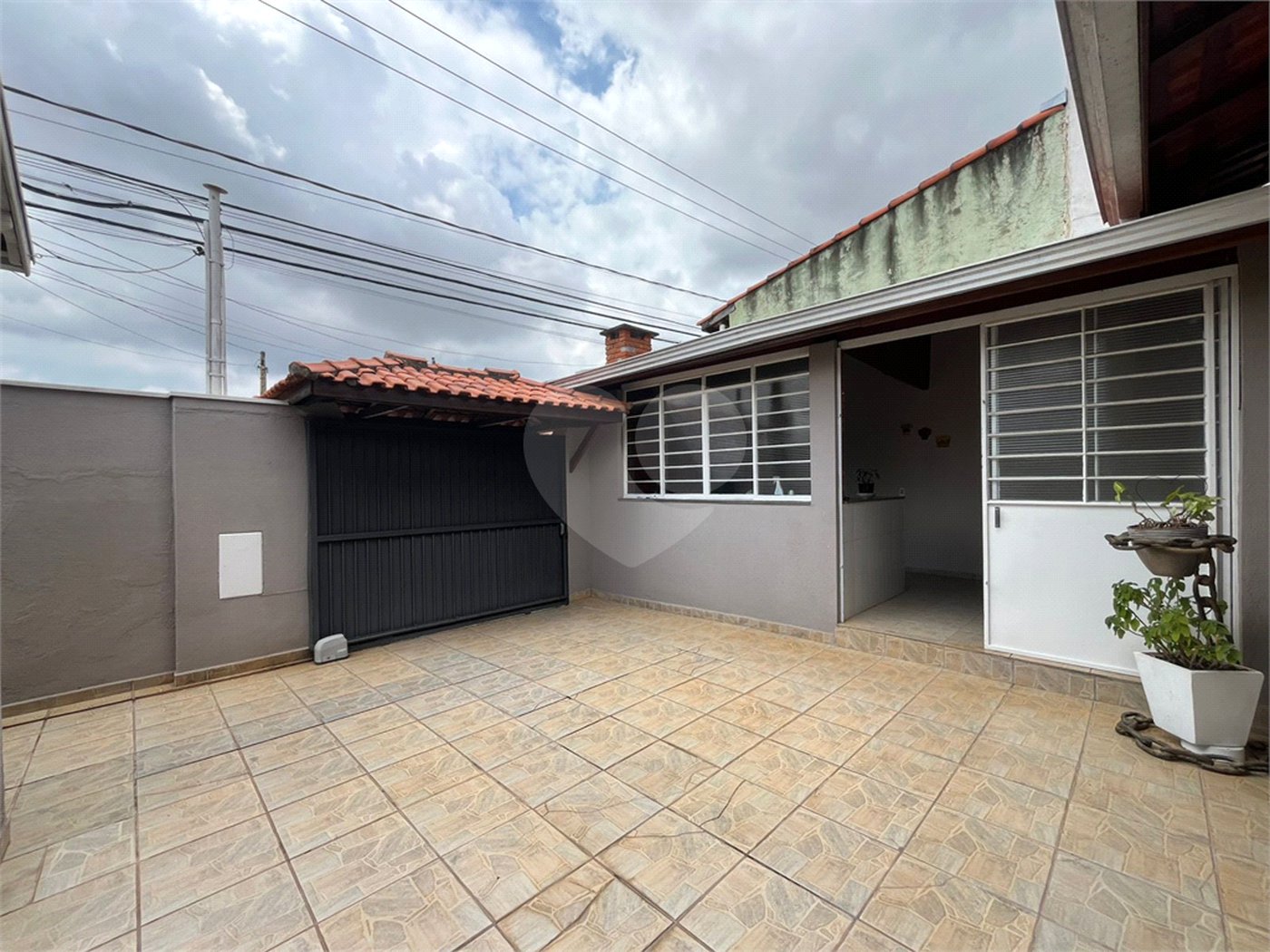Casa à venda com 3 quartos, sendo 1 suíte, em Jardim Fogaça, Itapetininga, SP