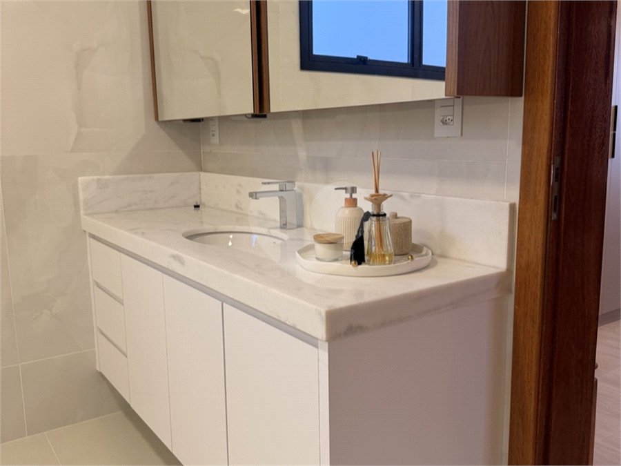 Casa à venda com 3 suítes no condomínio Saint Patrick, Sorocaba - SP