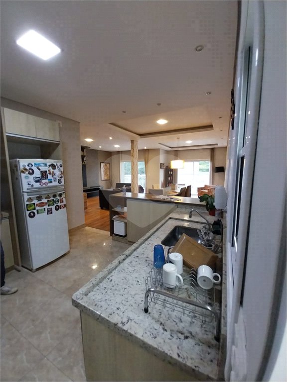 Casa à venda com 3 quartos, sendo 1 suíte, no condomínio Mosaico da Serra, Mogi das Cruzes - SP
