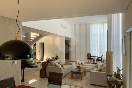 Casa à venda com 5 quartos, sendo 3 suítes, no condomínio Residencial Saint German, Araçoiaba da Serra - SP
