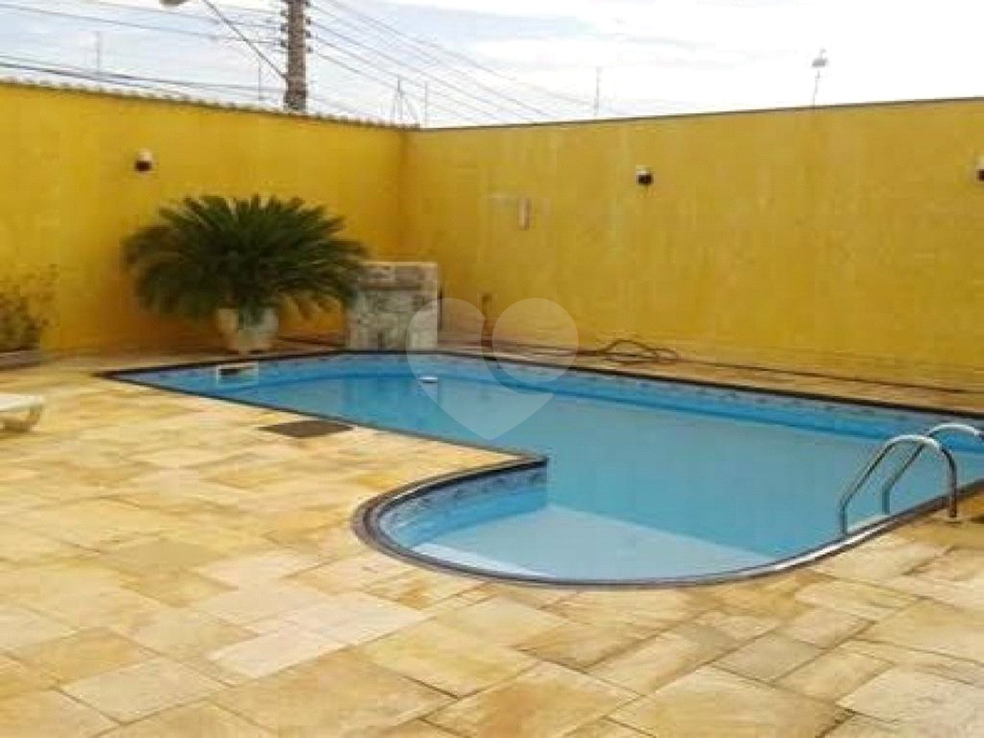 Casa à venda com 4 quartos, sendo 1 suíte, em Wanel Ville, Sorocaba, SP