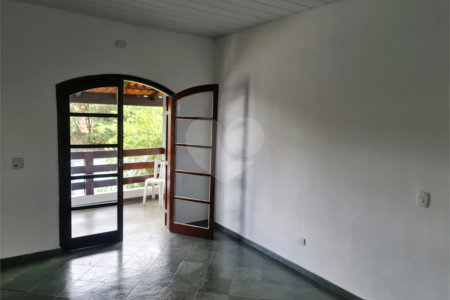Sobrado para alugar com 3 quartos, sendo 2 suítes, em Jardim Paulista, Atibaia, SP