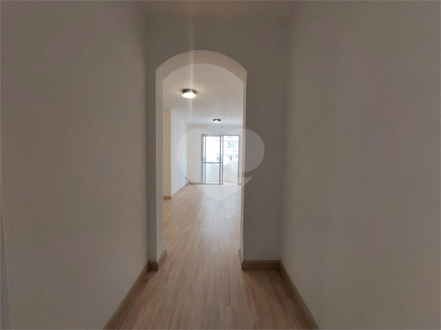 Apartamento à venda com 3 quartos em Vila Ipojuca, São Paulo, SP