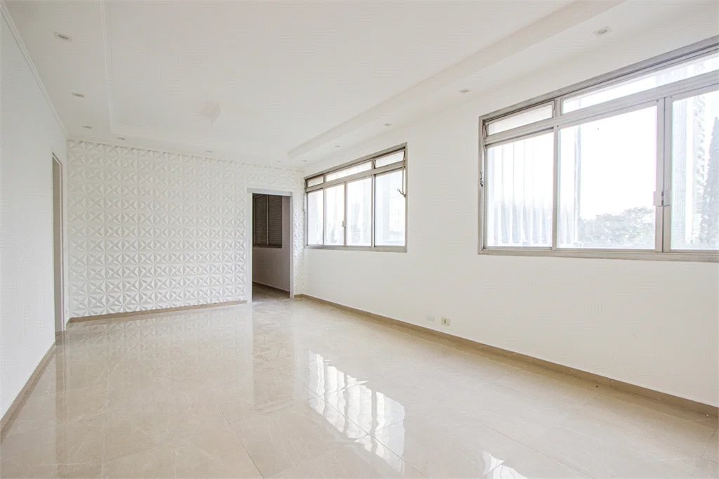 Apartamento à venda ou para alugar com 3 quartos, sendo 1 suíte, em Pinheiros, São Paulo, SP