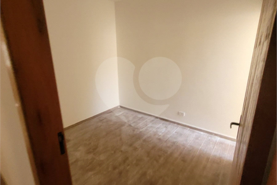 Casa à venda com 3 quartos, sendo 1 suíte,  no condomínio Vale dos Gansos, Mairiporã - SP