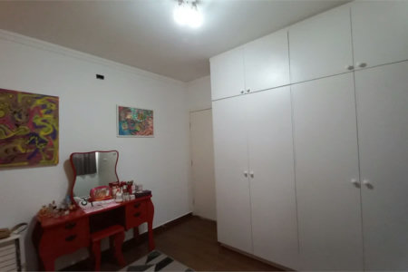 Sobrado à venda com 3 quartos, sendo 1 suíte,  em Vila Gomes, São Paulo, SP
