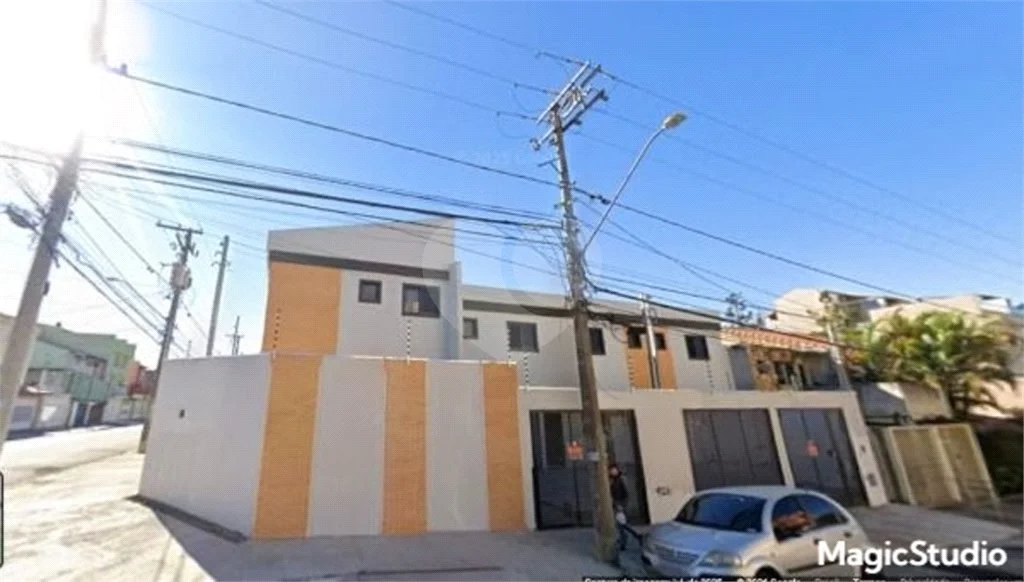 Sobrado com 194m² , 3 dormitórios , sendo 1 suíte , 4 vagas , à venda na Vila Pires , em Santo André.