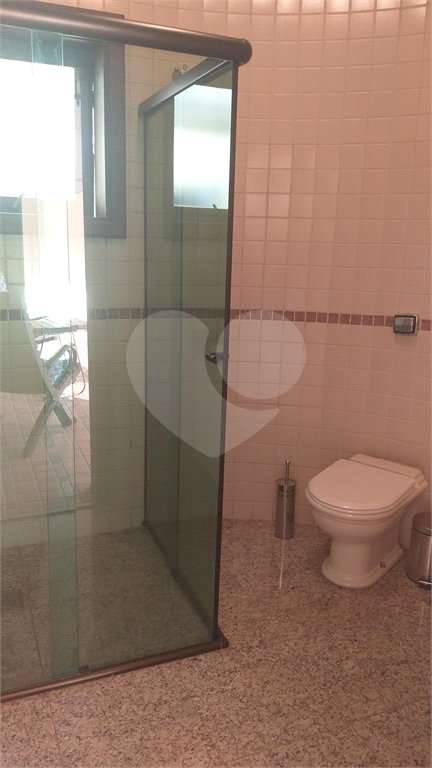 Casa à venda com 5 quartos, sendo 2 suítes, no condomínio Vinhas da Vista Alegre - Lado Sede, Vinhedo - SP