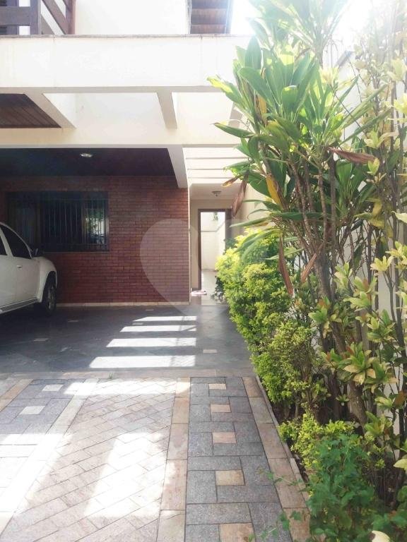 Casa para alugar com 4 quartos, sendo 2 suítes, em Campo Grande, São Paulo, SP