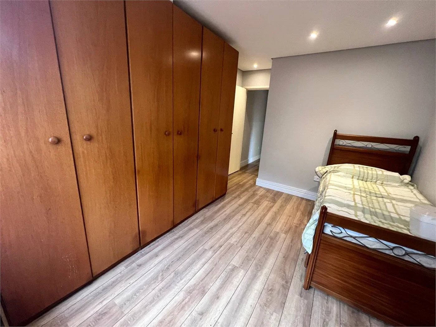 Sobrado à venda com 3 quartos, sendo 1 suíte, em Jardim Vazani, São Paulo, SP