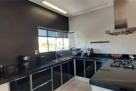 Casa à venda com 2 suítes no condomínio Residencial Vilazul, Sorocaba - SP