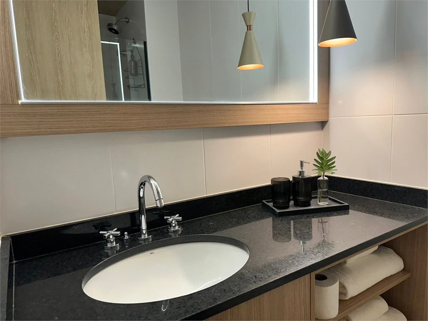 Apartamento à venda ou para alugar com 1 suíte em Pinheiros, São Paulo, SP