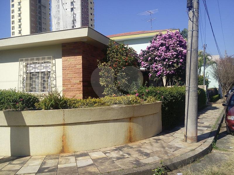 Casa à venda com 5 quartos, sendo 2 suítes, em Santana, São Paulo, SP