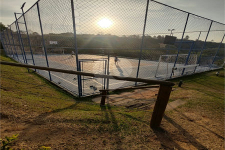 Casa à venda com 3 quartos, sendo 1 suíte,  no condomínio Atibaia Park 1, Atibaia - SP