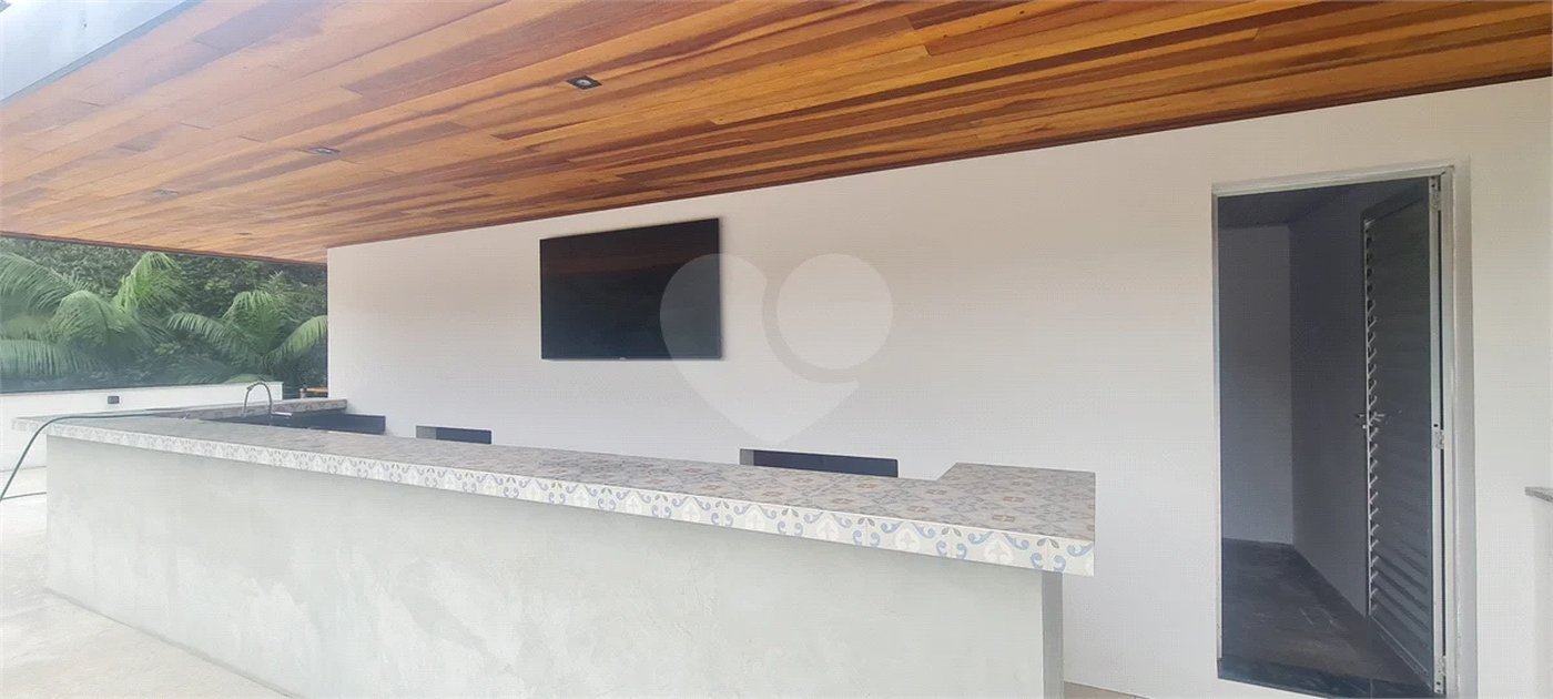 Casa à venda com 3 suítes no condomínio Alpes da Cantareira, Mairiporã - SP