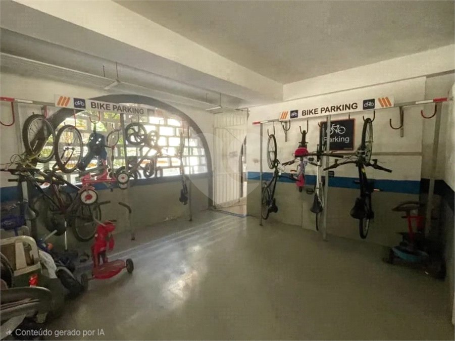 Apartamento à venda com 4 quartos, sendo 1 suíte, em Lagoa, Rio de Janeiro, RJ