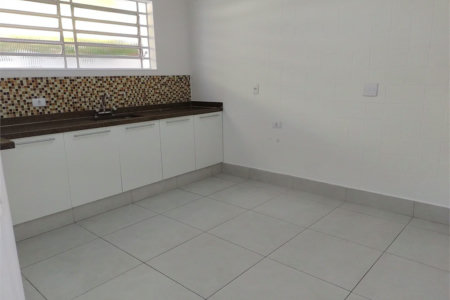 Casa à venda com 3 quartos, sendo 1 suíte, em Vila Cordeiro, São Paulo, SP