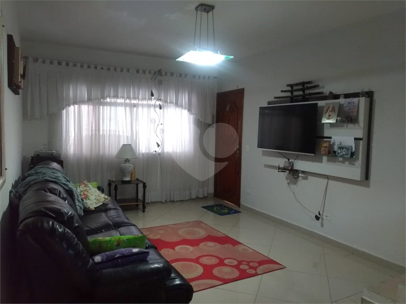 Sobrado à venda com 3 quartos, sendo 1 suíte, em Tremembé, São Paulo, SP