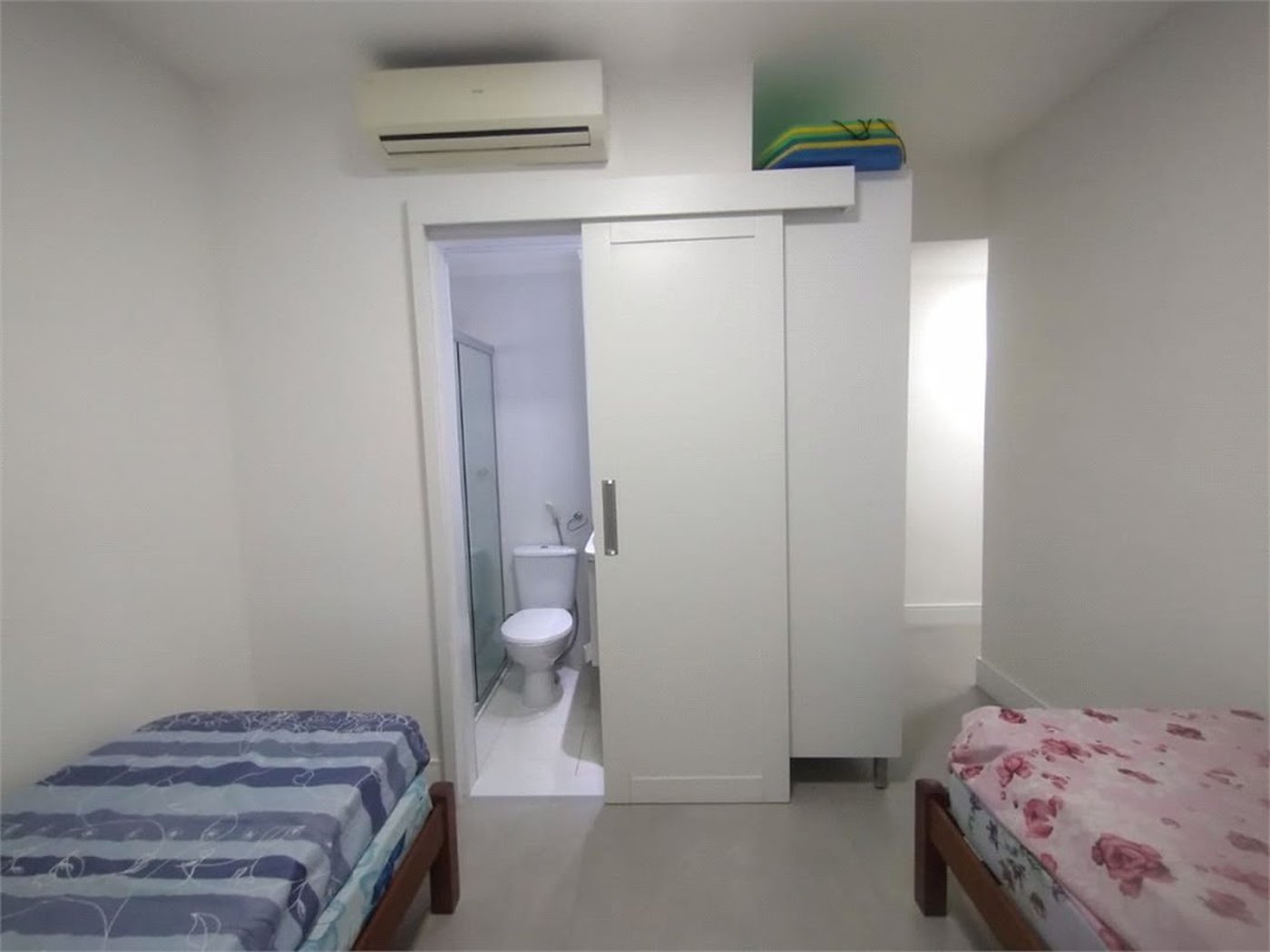 Apartamento Residencial à venda, Jardim Astúrias, Guarujá - AP0683.