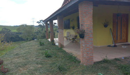 Chácara à venda com 4 quartos, sendo 1 suíte,  em Loteamento Quinta da Mata, Ibiúna, SP
