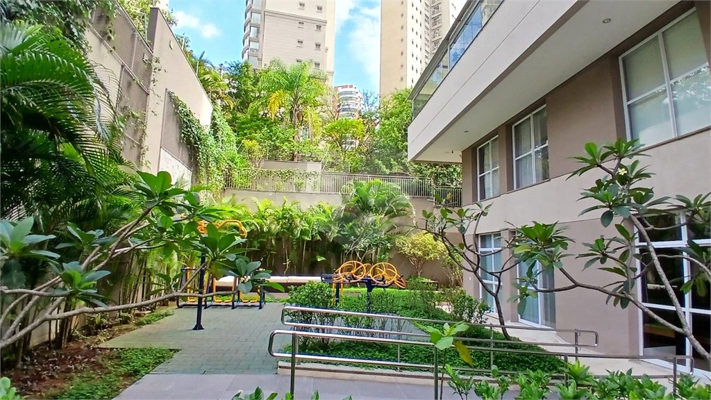 Apartamento à venda com 3 suítes em Jardim Fonte do Morumbi, São Paulo, SP