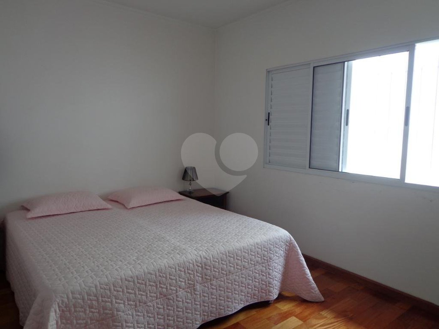 Sobrado à venda com 4 quartos, sendo 2 suítes, em Jardim São Bento, São Paulo, SP