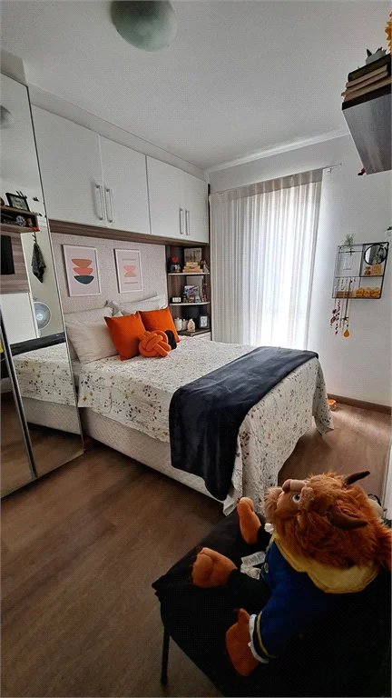 Casa à venda com 3 quartos, sendo 1 suíte, no condomínio Moradas do Horto, São Paulo - SP