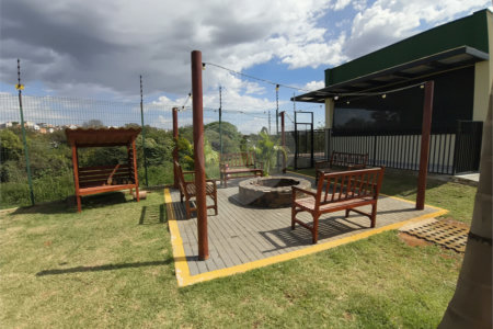 Casa à venda com 3 quartos, sendo 1 suíte,  no condomínio Horto Florestal Villagio, Sorocaba - SP