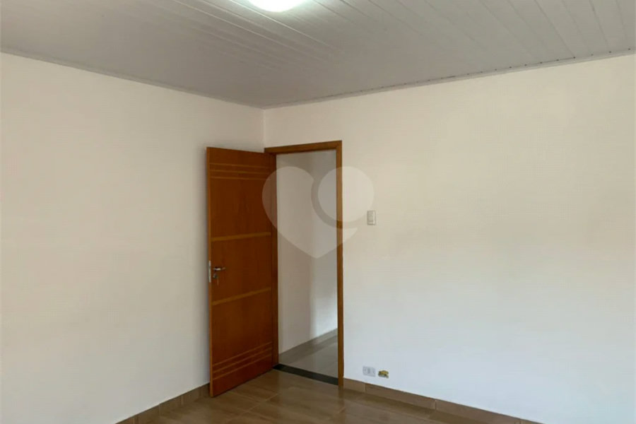 Sobrado à venda com 2 quartos em Tremembé, São Paulo, SP