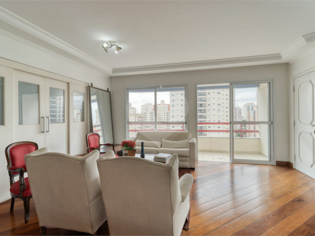 Apartamento à venda com 4 quartos, sendo 2 suítes,  em Vila Mascote, São Paulo, SP