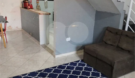 Sobrado à venda com 2 quartos em Itaquera, São Paulo, SP