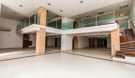 Prédio Comercial de Grande Porte no Centro Histórico de Santos para Venda Ou Aluguel