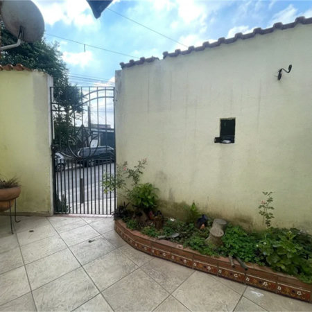 Casa à venda com 2 quartos em Parque Ligia, São Paulo, SP