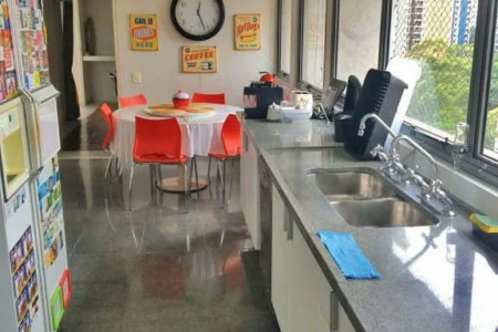 Apartamento para alugar com 4 quartos, sendo 3 suítes, em Jardim Londrina, São Paulo, SP