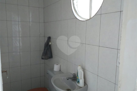 Sobrado à venda com 3 quartos, sendo 1 suíte, em Vila Gustavo, São Paulo, SP