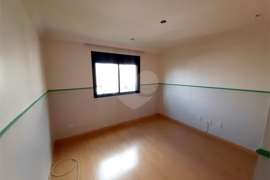 Apartamento à venda com 3 quartos, sendo 1 suíte,  em Santana, São Paulo, SP