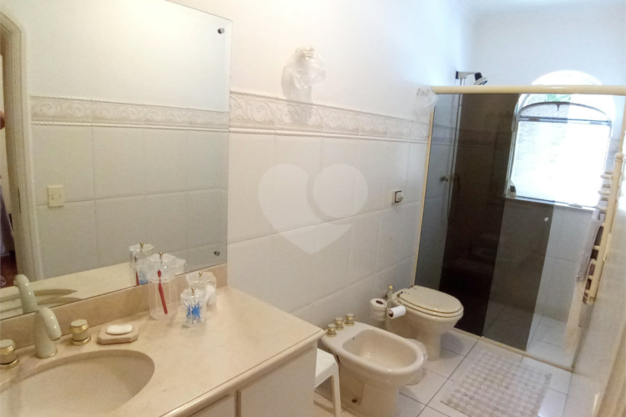 Sobrado à venda com 5 quartos, sendo 3 suítes,  em Jardim São Bento, São Paulo, SP