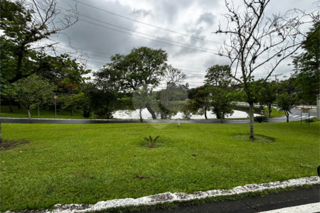 Casa à venda com 4 quartos, sendo 2 suítes, no condomínio Zuleika Jabour, Salto - SP