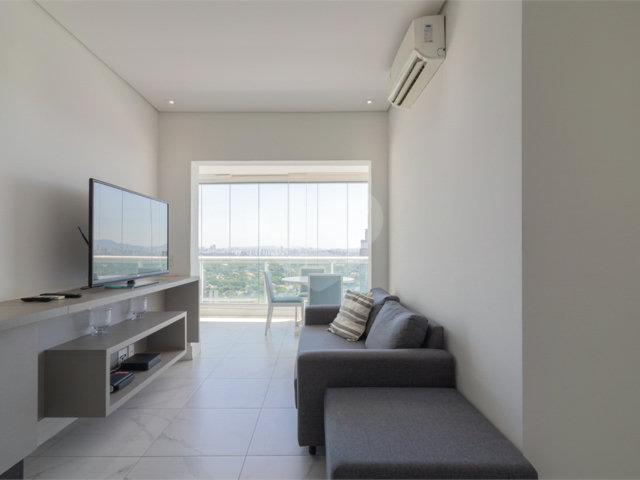 Apartamento para alugar com 2 quartos, sendo 1 suíte,  em Pinheiros, São Paulo, SP